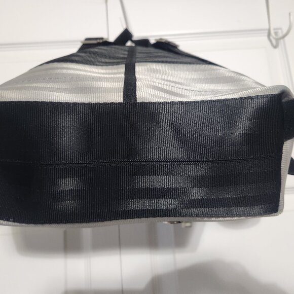 Harveys x Disney Spooky Mickey Seatbelt backpack main image 5